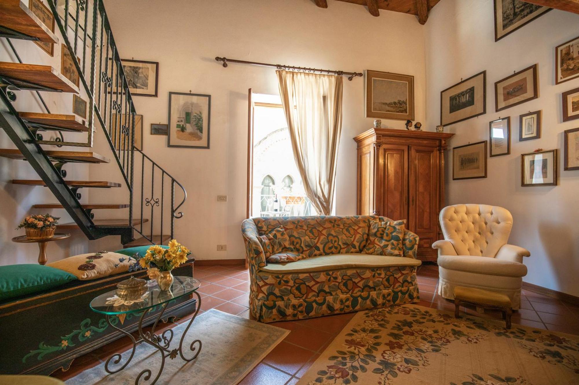 Familyholidays La Finestra Di Fronte Cefalu Exterior photo